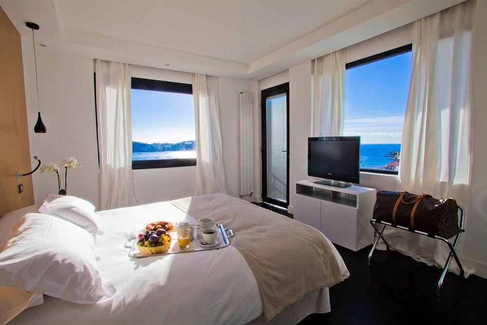 Le Versailles Hotel 3*